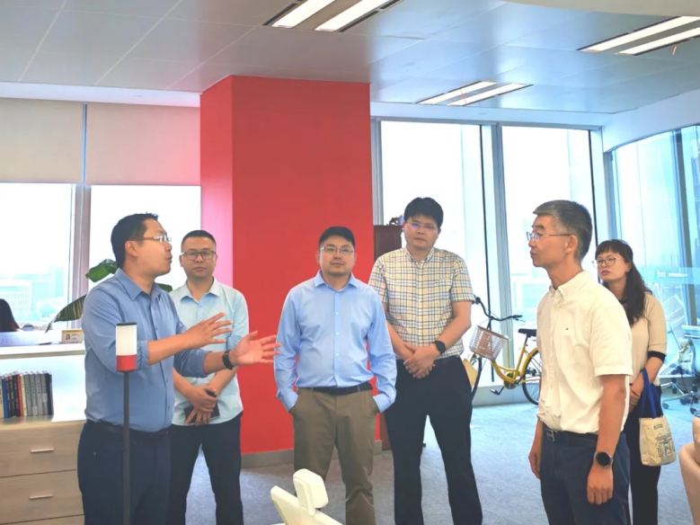 校企携手育新才｜华东理工大学信息科学与工程学院参访俺来也