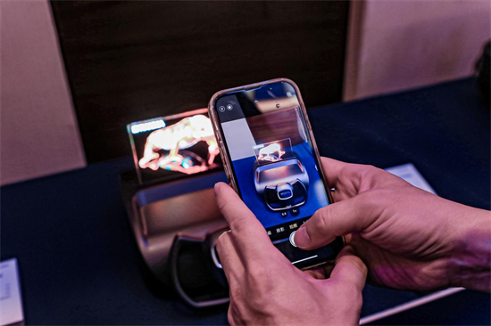 从进博会看中国“屏”实力，天马Micro-LED如何筑牢“中国长城”